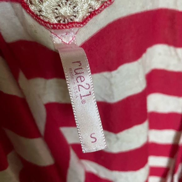 Pink/White Striped vest cardigan tunic - Picture 3 of 4